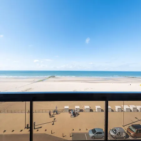 Apartment With Sunny Terrace And Sea View *