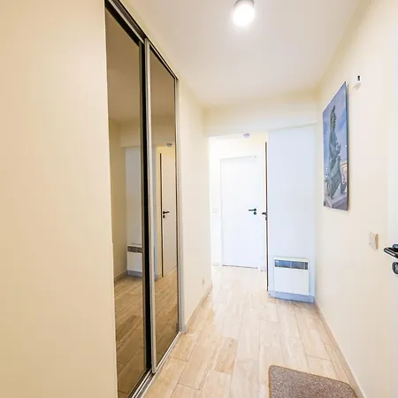 דירה With Sunny Terrace And Sea View