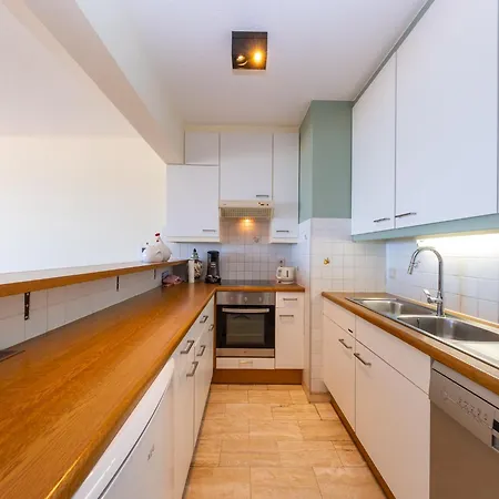 דירה With Sunny Terrace And Sea View מידלקרק